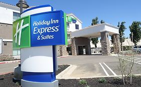Holiday Inn Express in Brentwood Ca